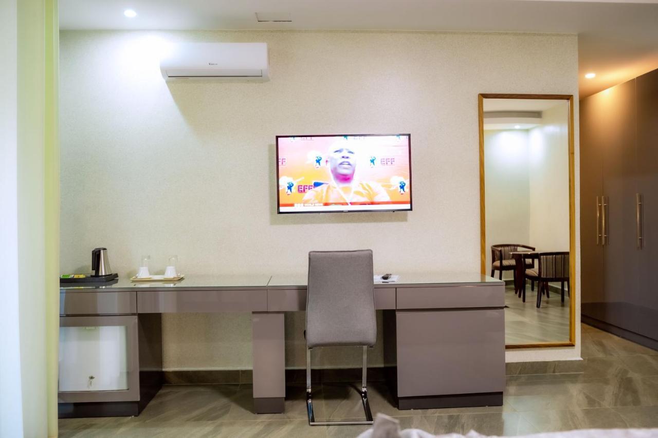 Grazia Apartment Hotel Кигали Экстерьер фото