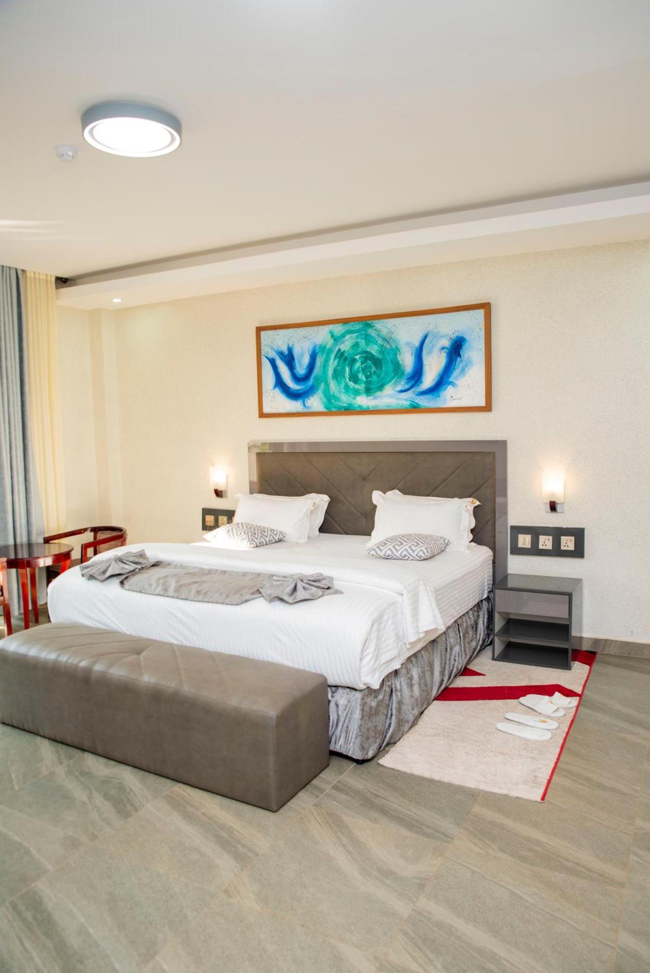 Grazia Apartment Hotel Кигали Экстерьер фото