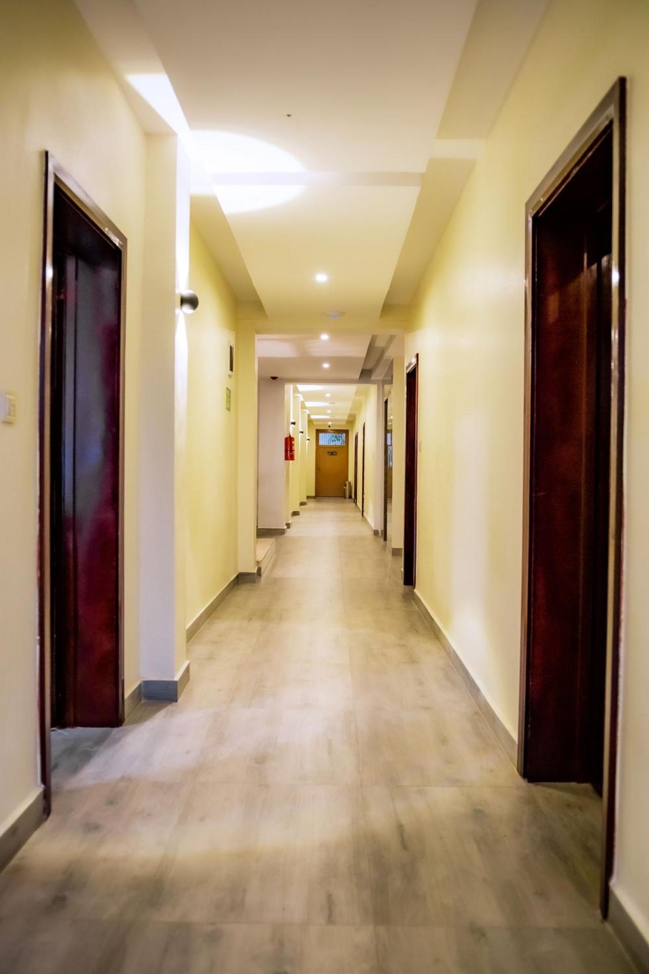 Grazia Apartment Hotel Кигали Экстерьер фото