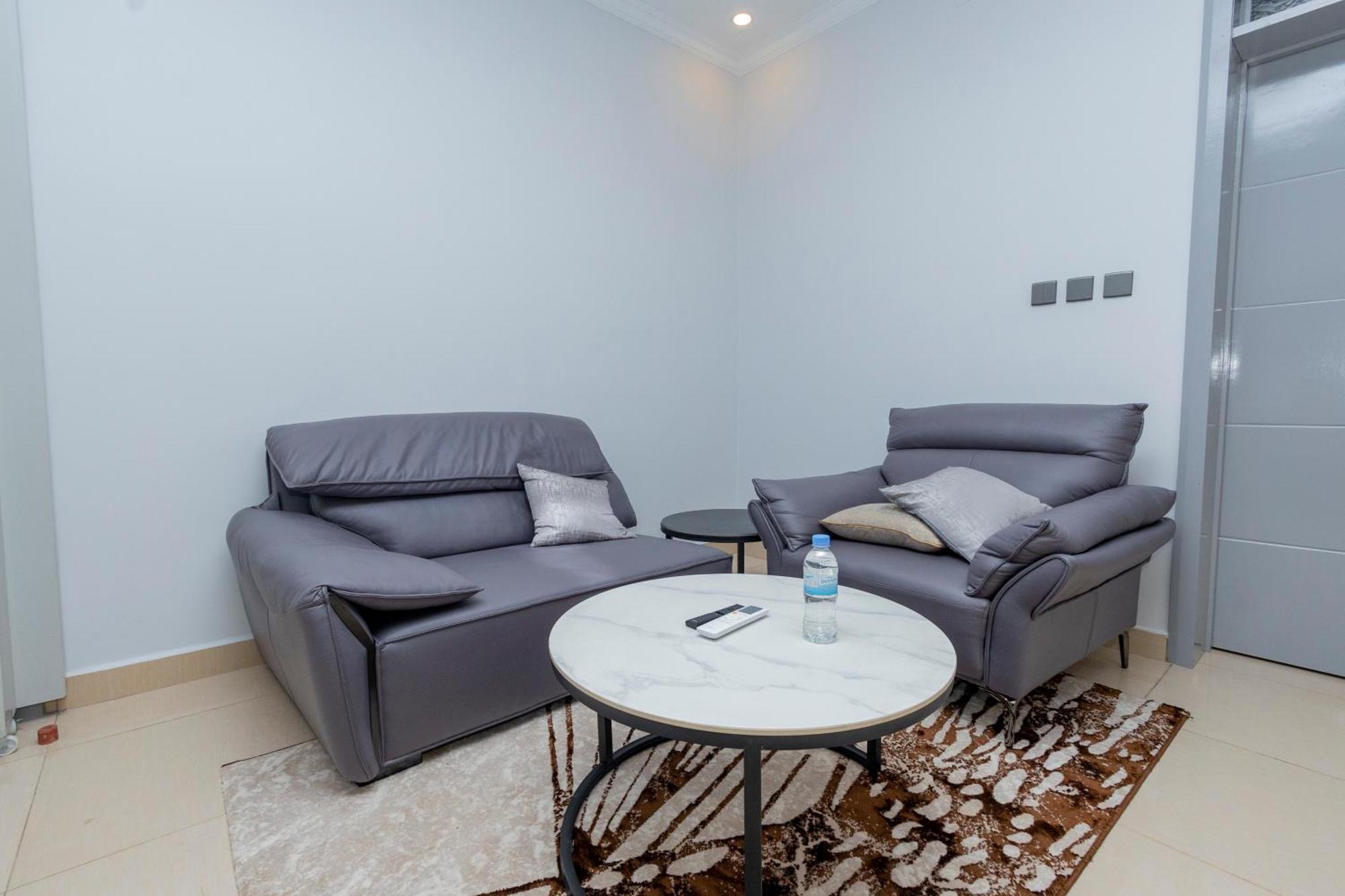 Grazia Apartment Hotel Кигали Экстерьер фото