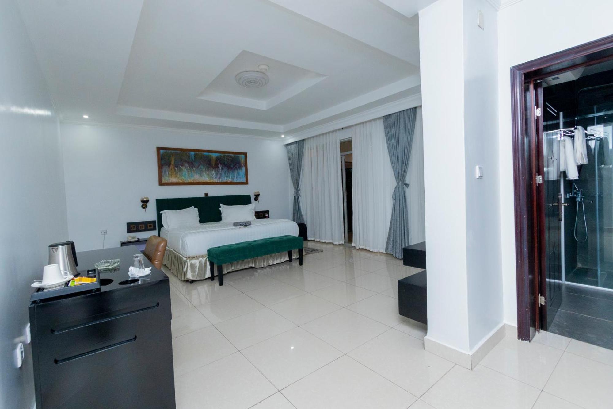 Grazia Apartment Hotel Кигали Экстерьер фото