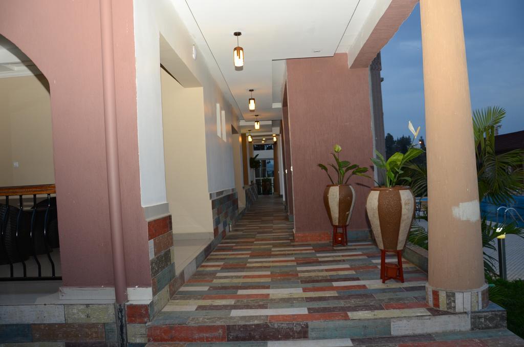 Grazia Apartment Hotel Кигали Экстерьер фото